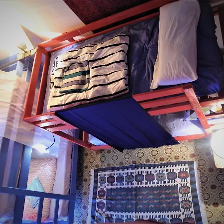 Camino Art Hostel, San Mateo Albergue