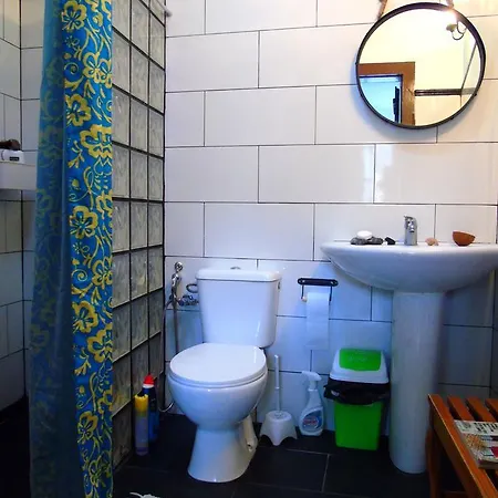 Camino Art Hostel, San Mateo Albergue